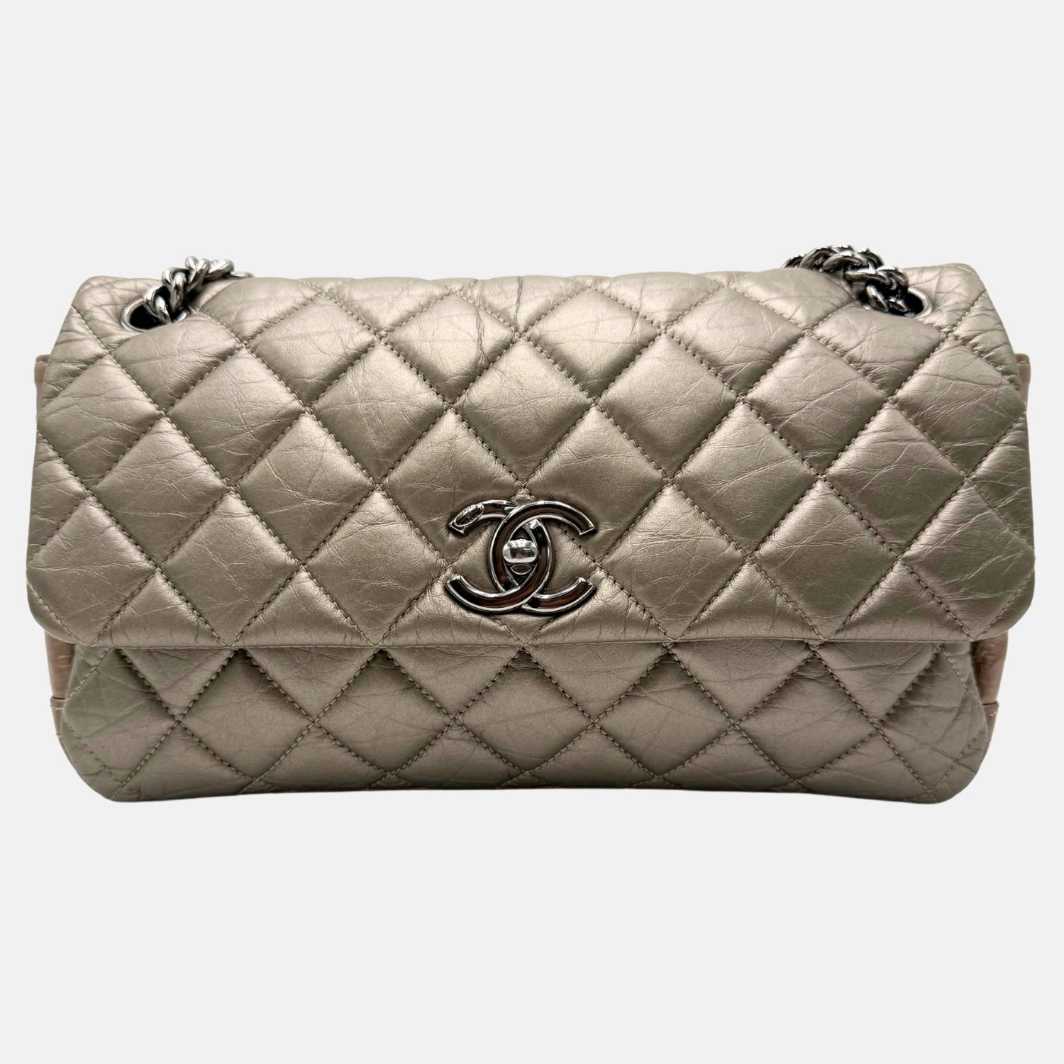 Classic Flap Bag Metallic Silver Quilted Calfskin Medium
