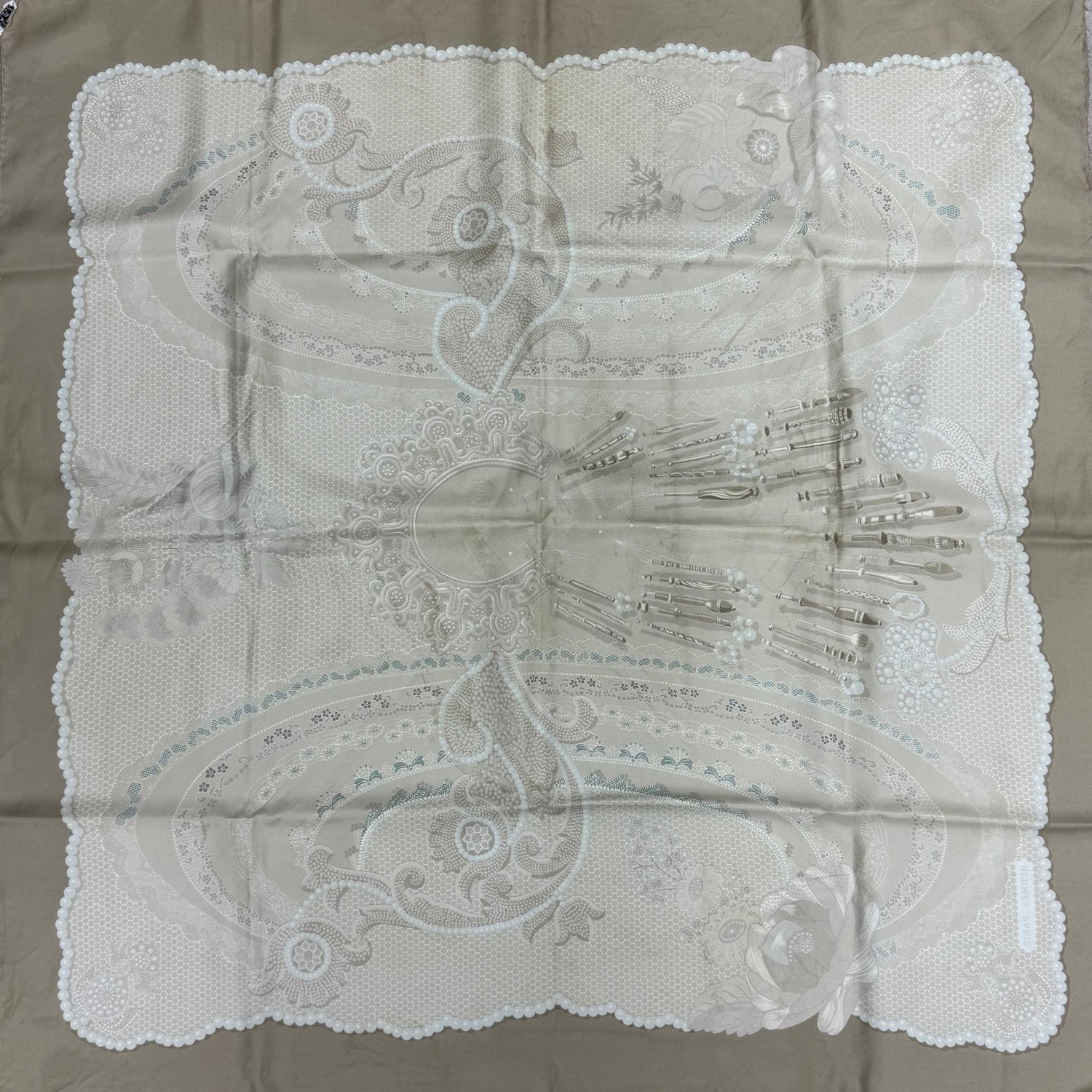 Dentelles et Camélias Scarf 90 Beige and Pale Green Silk