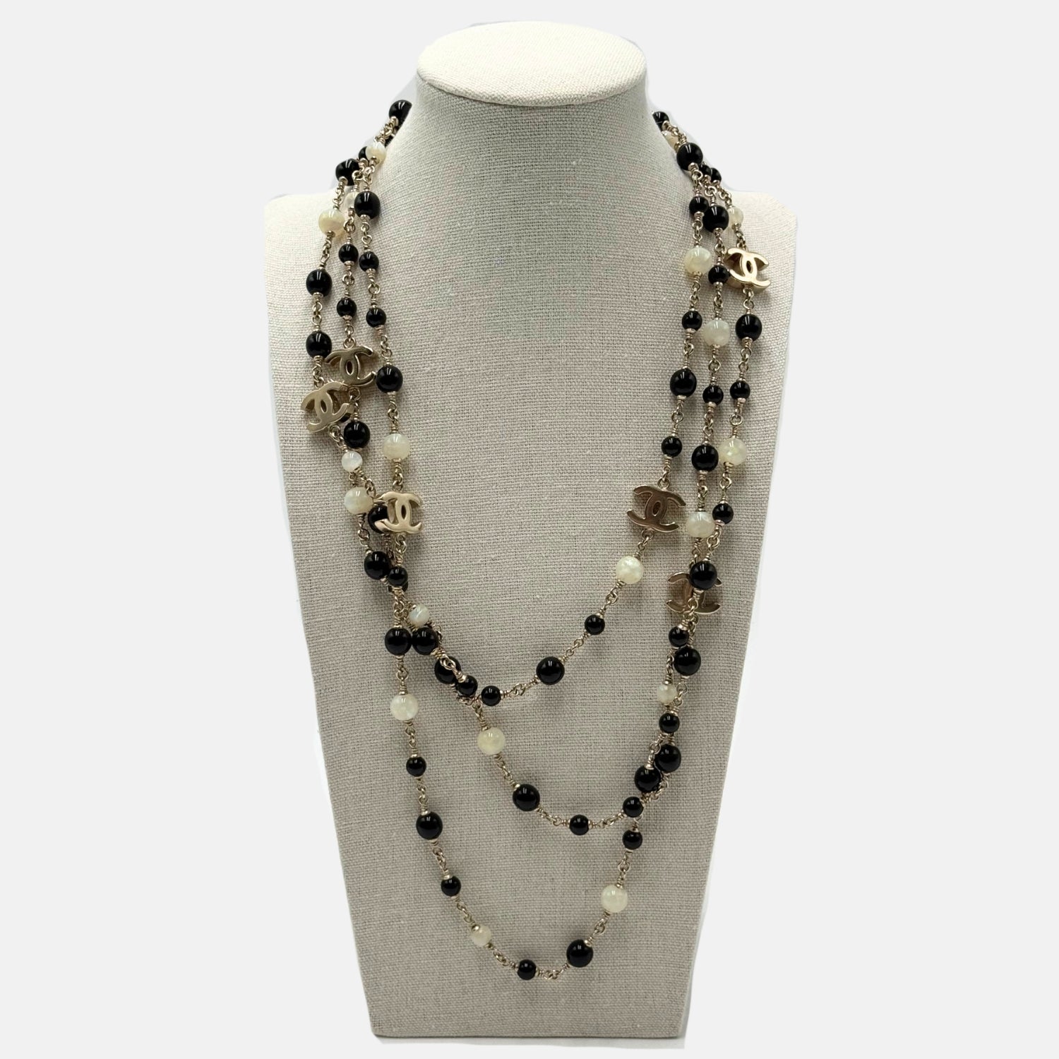 Necklace Black and White Bead Gold Tone CC Long