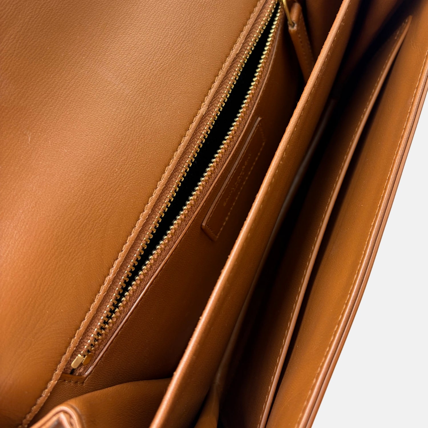 Le Maillon Brown Smooth Calfskin Shoulder Bag