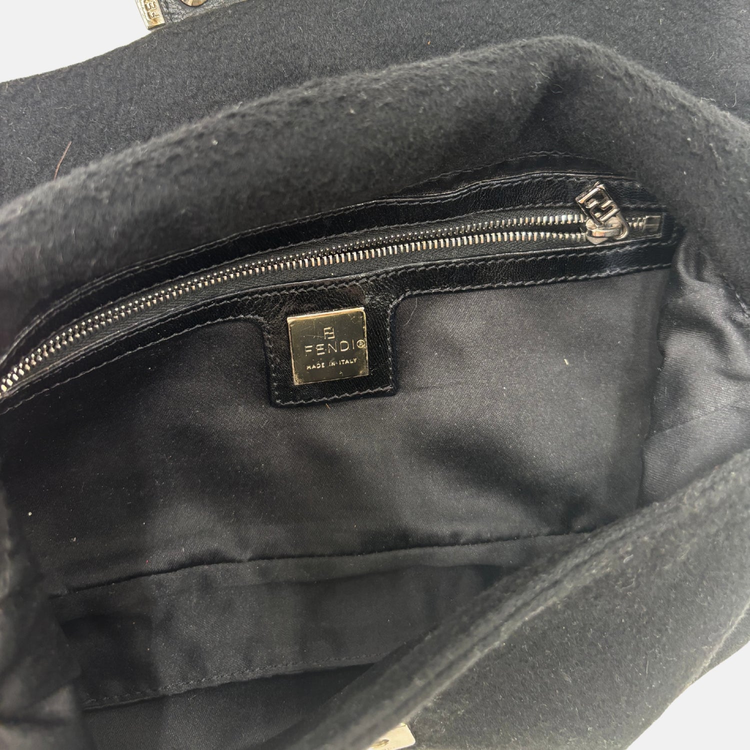 Baguette Bag Black Cashmere/Leather